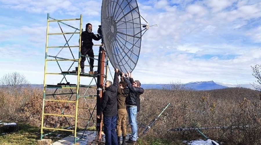 Студенты из Симферополя помогли восстановить станцию управления спутниками в посёлке Научный