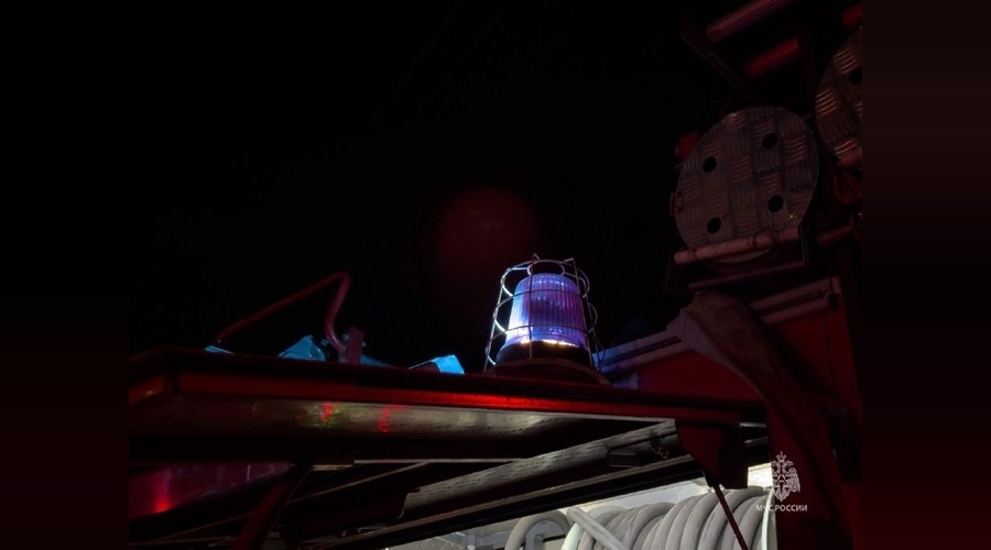 Пожарные спасли жильцов при возгорании в квартире в Севастополе