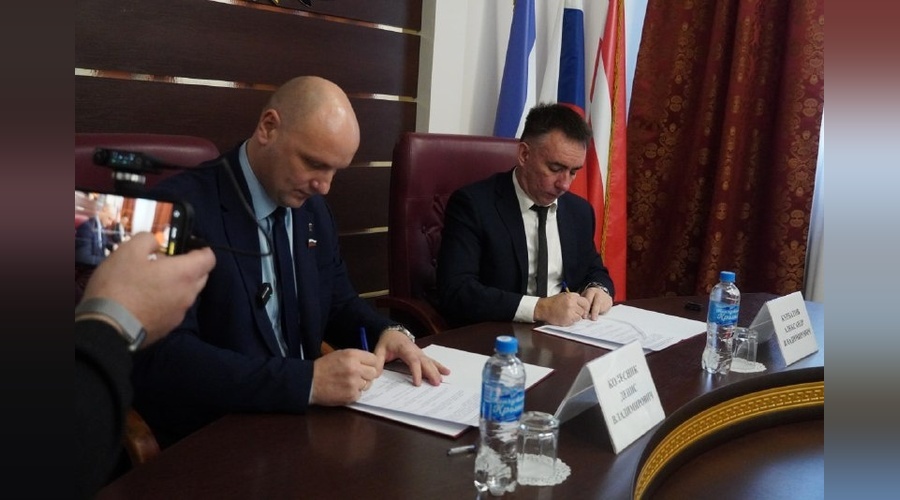 Керчь и Покров подписали соглашение о побратимстве