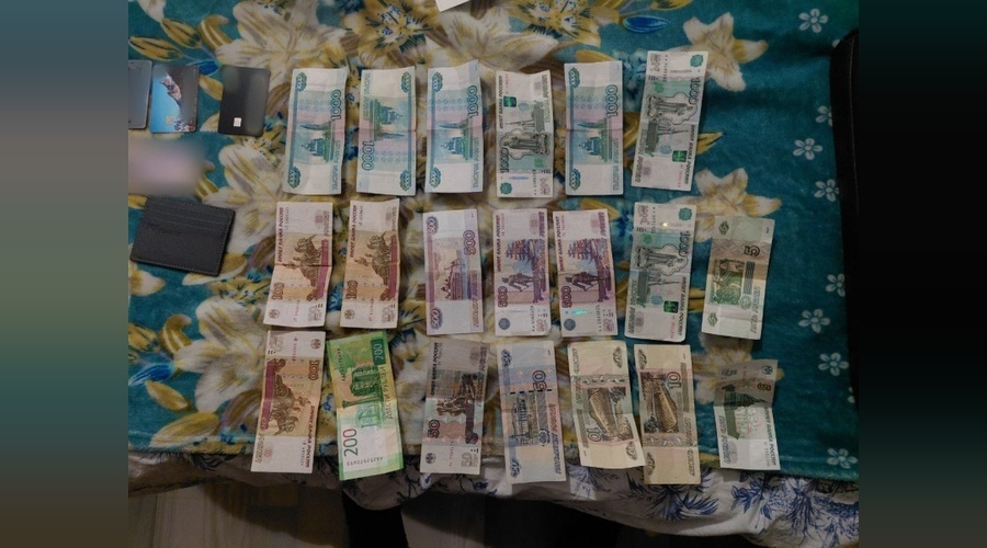 Пенсионерка из Черноморского района отдала мошенникам более миллиона рублей