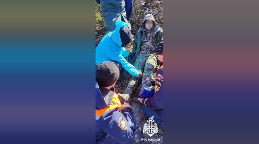 Спасатели в Крыму эвакуировали травмированного туриста