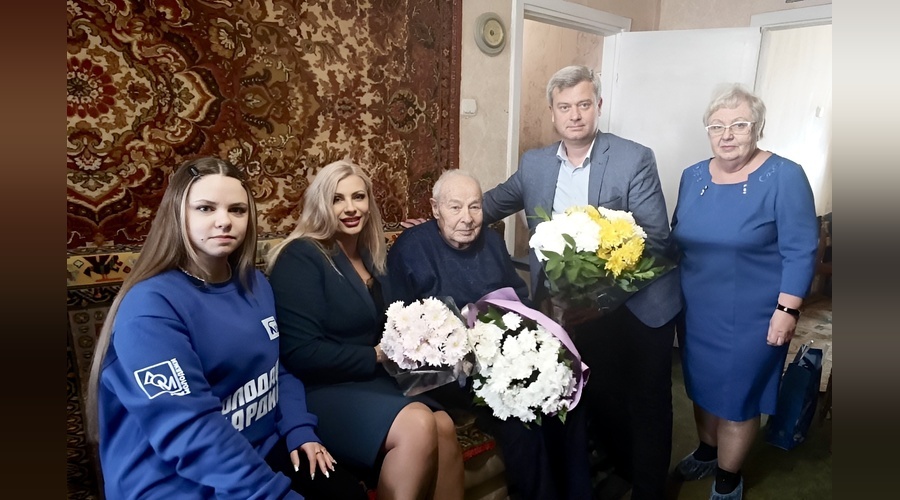 Ветеран ВОВ Александр Давидюк встретил вековой юбилей в Керчи