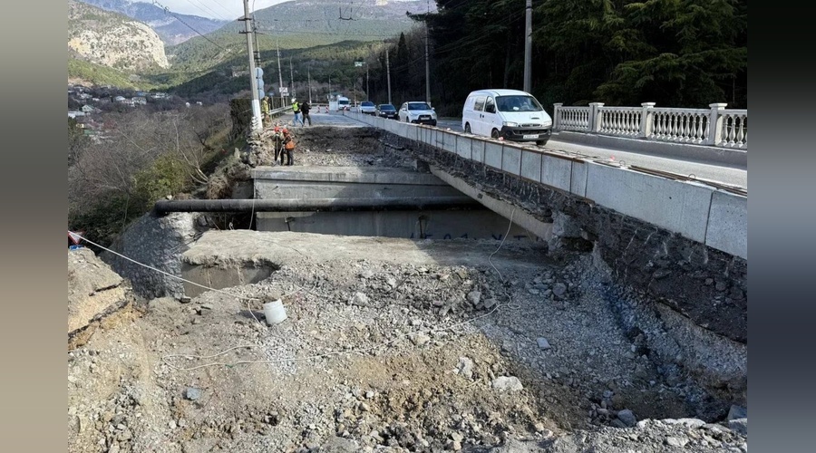 Ремонт въезда в Ялту обещают завершить к началу курортного сезона