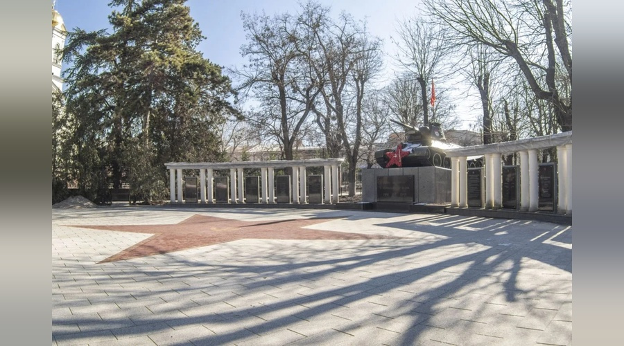 Симферопольцев зовут на бесплатную экскурсию по кладбищу и на выставку икон