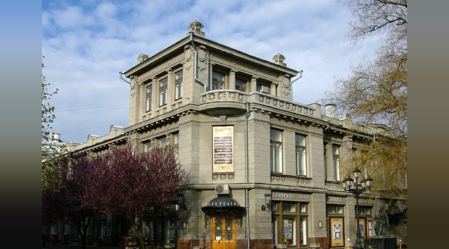 Симферопольцев приглашают на экскурсию по театральной истории