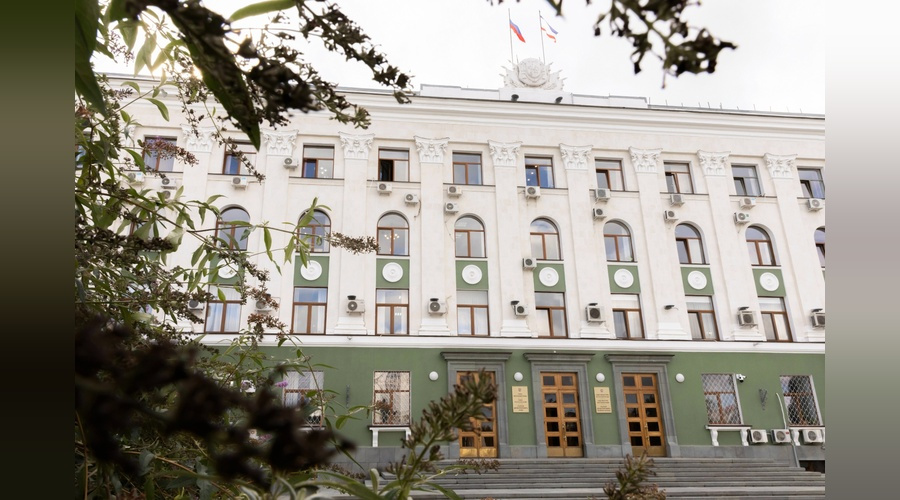 Более 27 млрд. рублей направили на поддержку крымских семей, образование и здравоохранение