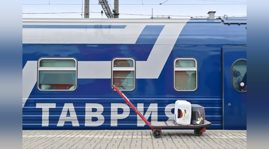 В поездах «Таврия» и «Таврия Экспресс» запустили удаленный заказ носильщиков