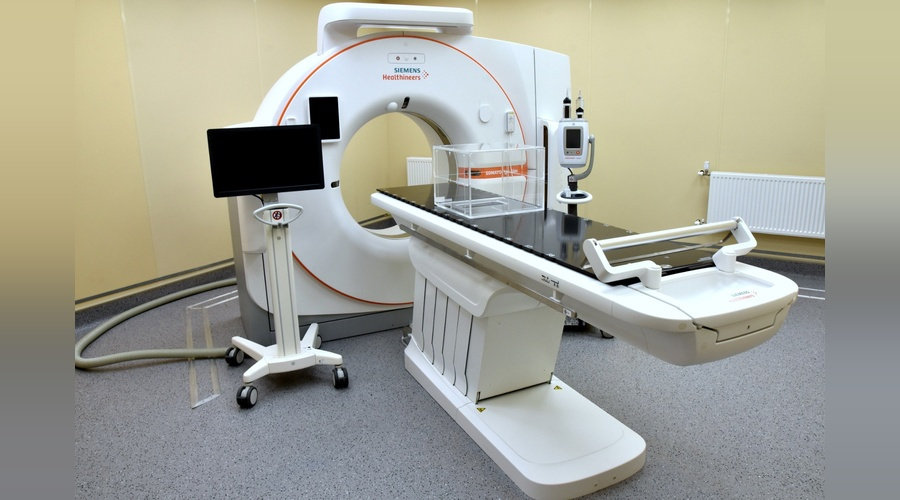 В онкоцентре Симферополя установили уникальный томограф для точного облучения и биопсий