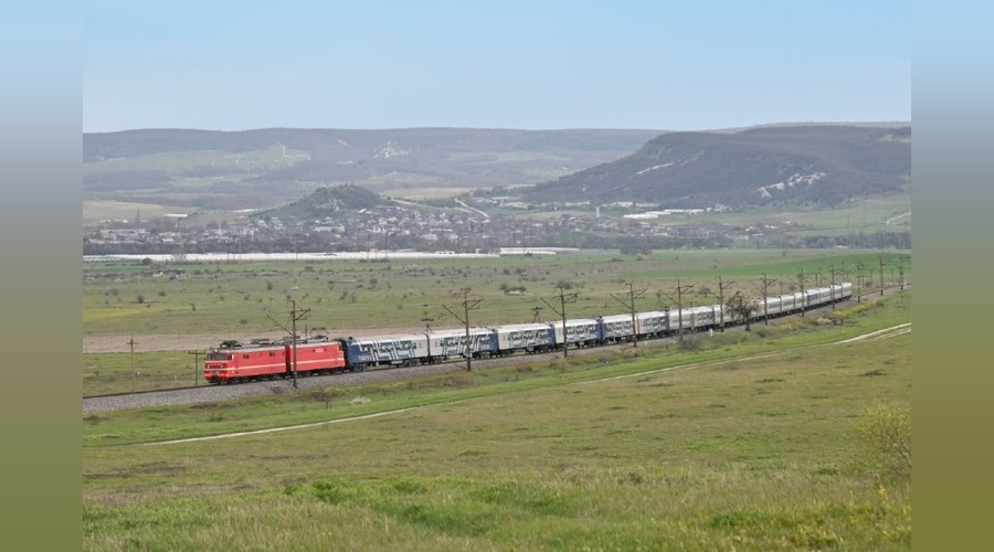 Как уехать в Крым поездом когда билеты раскуплены