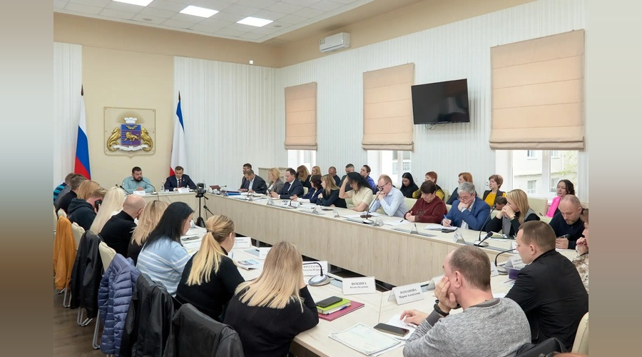 В Ялте обсудили благоустройство набережной и кадровые изменения