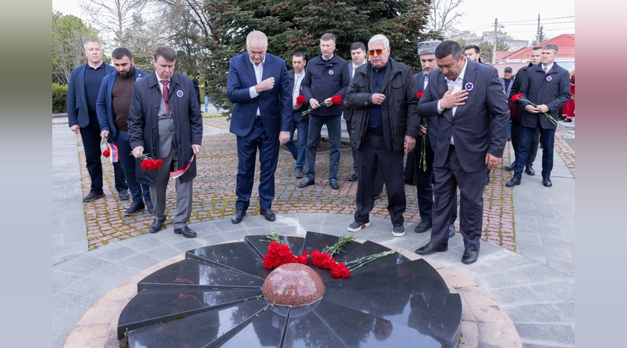 В Симферополе почтили память жертв геноцида армян