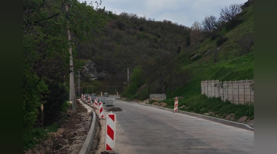 Ремонт магистрали Алушта - Судак - Феодосия продолжается