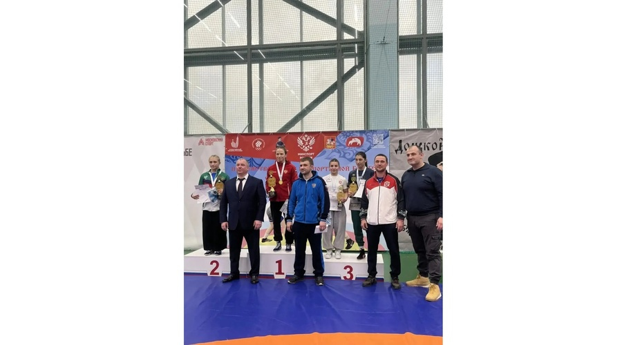 Крымская спортсменка завоевала бронзу на первенстве России по вольной борьбе