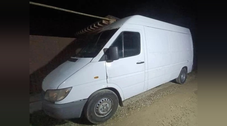 В Сакском районе задержан мужчина по подозрению в угоне микроавтобуса