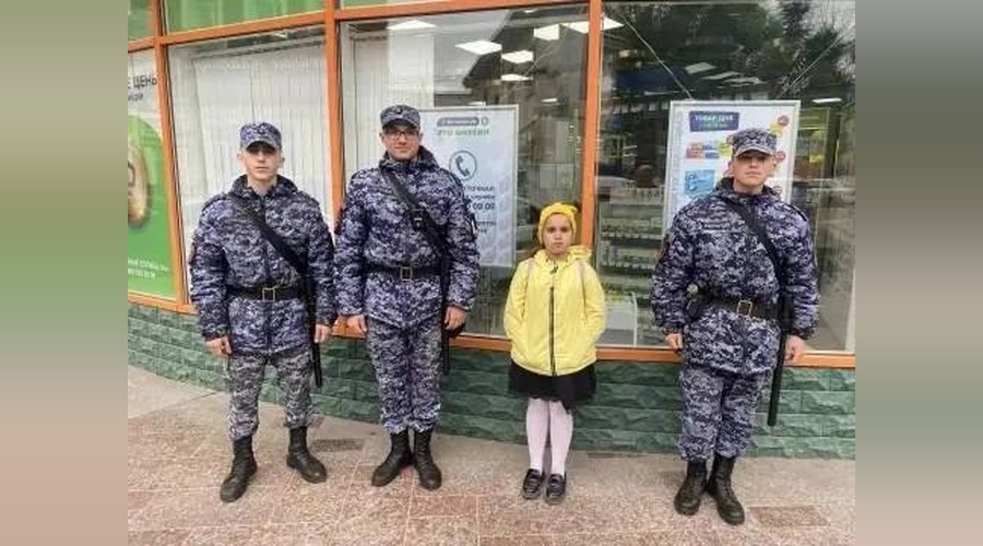Росгвардейцы помогли потерявшейся школьнице в Симферополе