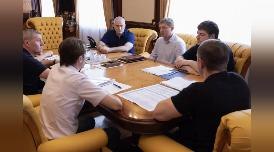 Власти Крыма пообещали вернуть автобусы на маршруты после массового сбоя