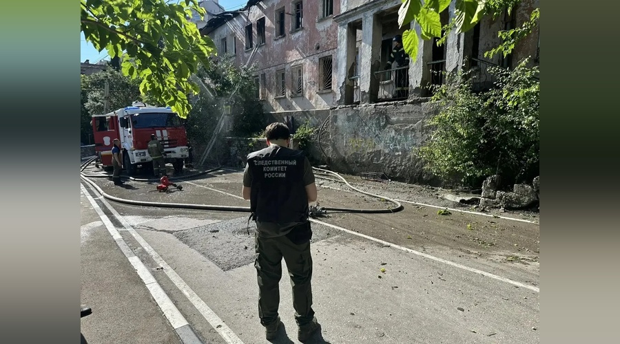 Следователи выясняют обстоятельства гибели трех человек при пожаре в Ялте