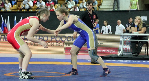 Вероника Гурская из Симферополя выиграла юниорское первенство России по женской борьбе