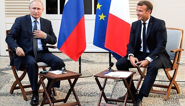 Евродепутат от Франции назвал бессмысленными санкции против РФ