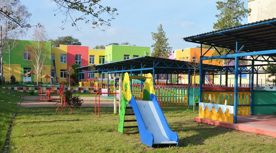 Минстрой внес законопроект о типовом строительстве школ и детсадов