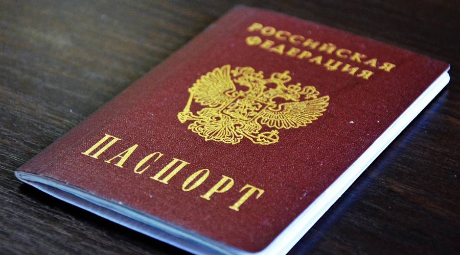 Поклонская рассказала о проблемах с получением российских паспортов в Крыму