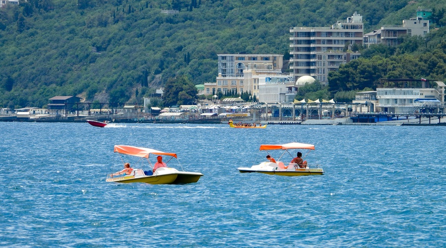 За сутки после закрытия Турции спрос на черноморские курорты вырос на 30%