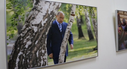 Крымчанам показали неформального Путина (ФОТО)