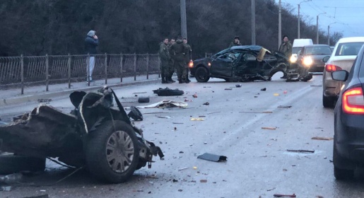 Пассажир пострадал при столкновении автомобиля с маршруткой в Симферополе
