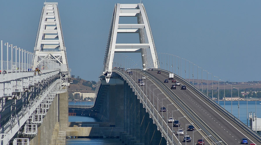 Восемь миллионов автомобилей проехали по Крымскому мосту за полтора года