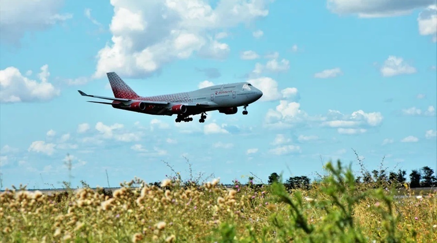 Запрет на полеты в аэропорт Симферополь продлен до 7 мая