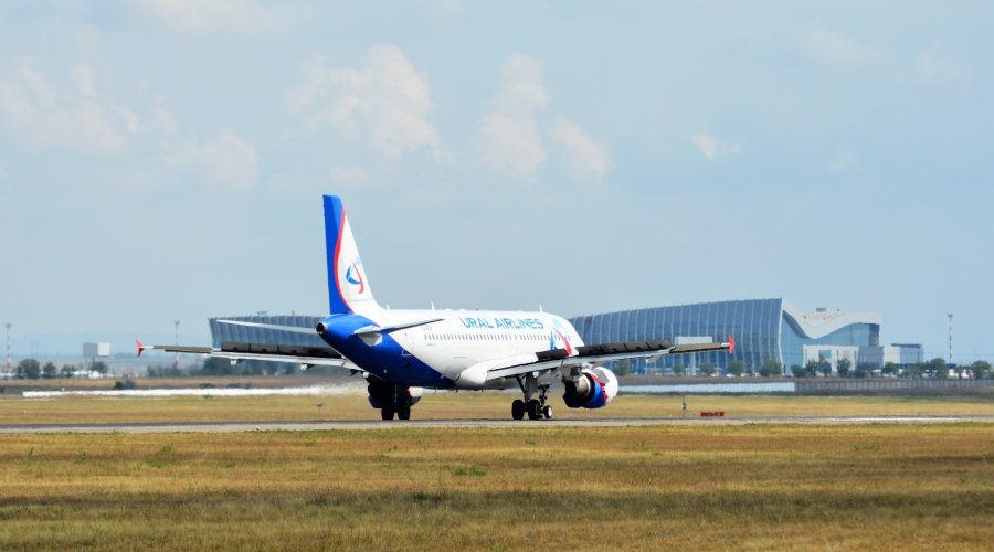 Режим ограничения полетов в аэропорты юга России продлен до 19 апреля