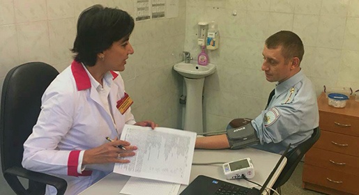 Сотрудники крымского ГИБДД сдали кровь для детей с тяжелыми онкозаболеваниями