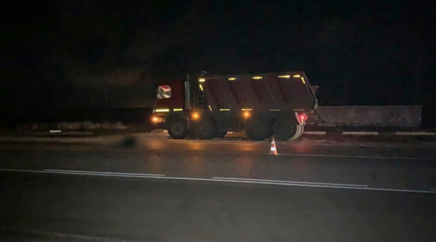 Пешеход погиб под колесами грузовика в Евпатории