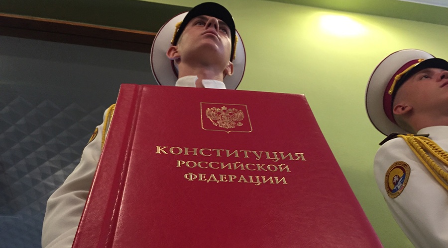 День Конституции отмечается «в особой атмосфере» после присоединения новых субъектов - Аксенов 