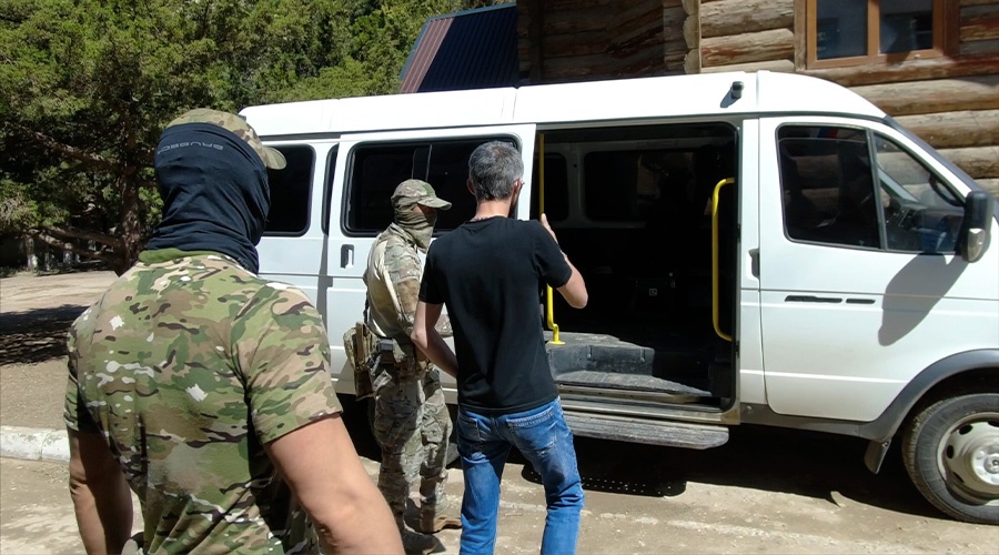 ФСБ задержала крымчанина, угрожавшего расправой российским военным