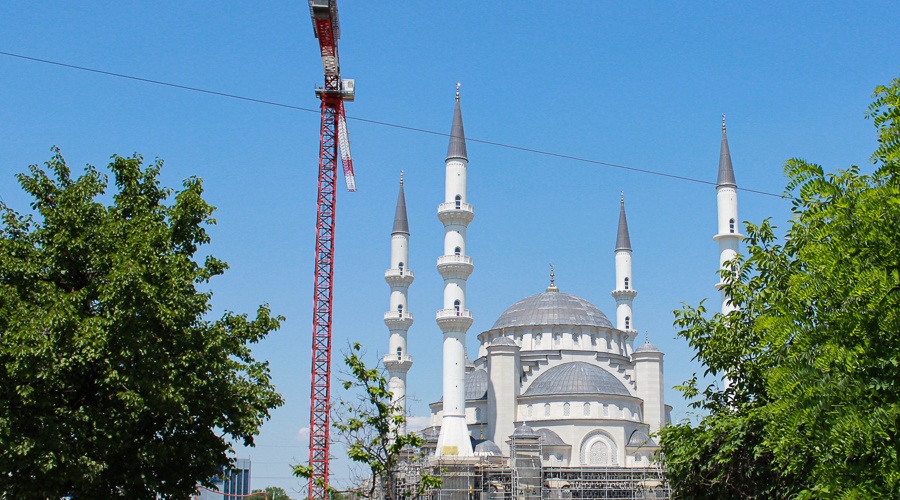 Готовность строящейся Соборной мечети в Симферополе составляет около 70%