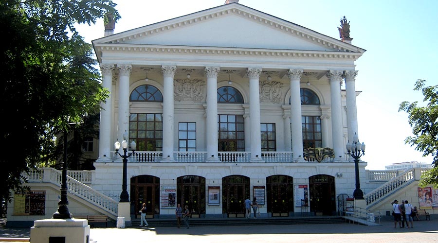 Драмтеатр в Севастополе готовится транслировать спектакли онлайн