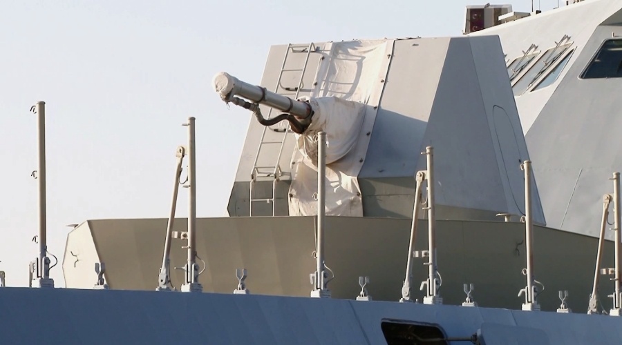 Новейший патрульный корабль Черноморского флота впервые провел артиллерийские стрельбы