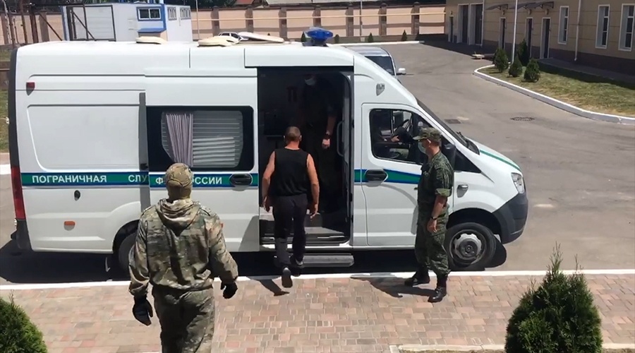 ФСБ и пограничники задержали в Крыму личного охранника создателя украинского нацбата Ислямова