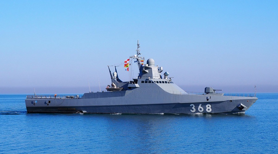 Патрульный корабль ЧФ отработал зенитные и артиллерийские стрельбы в Черном море